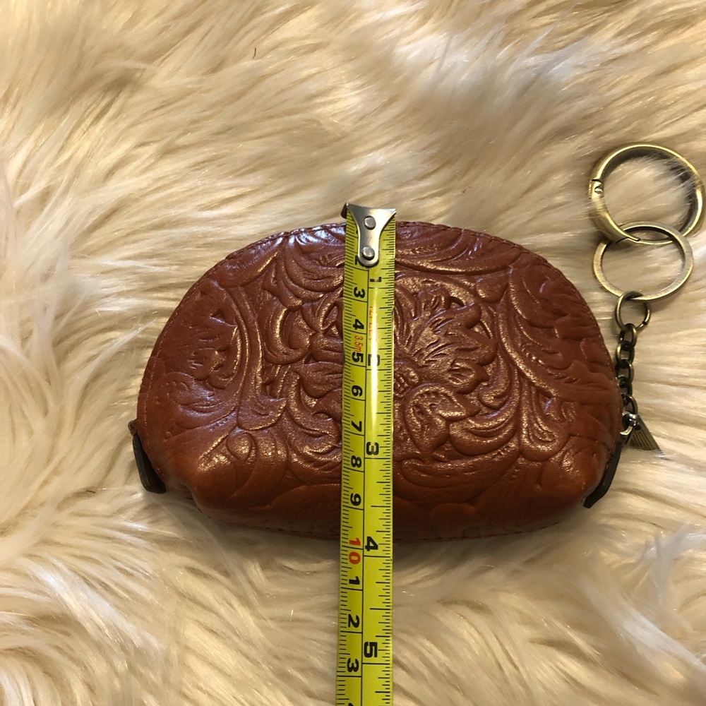 Patricia Nash Rosalie tan embossed leather coin pouch - Picture 9 of 9